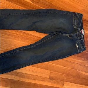 Women’s skinny jeans